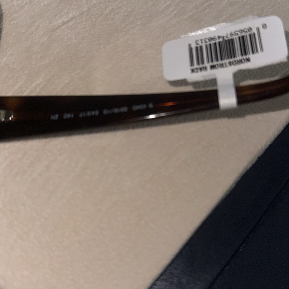 Brand new Burberry shades with tags still attached , no box , no dust rag - Picture 5 of 6
